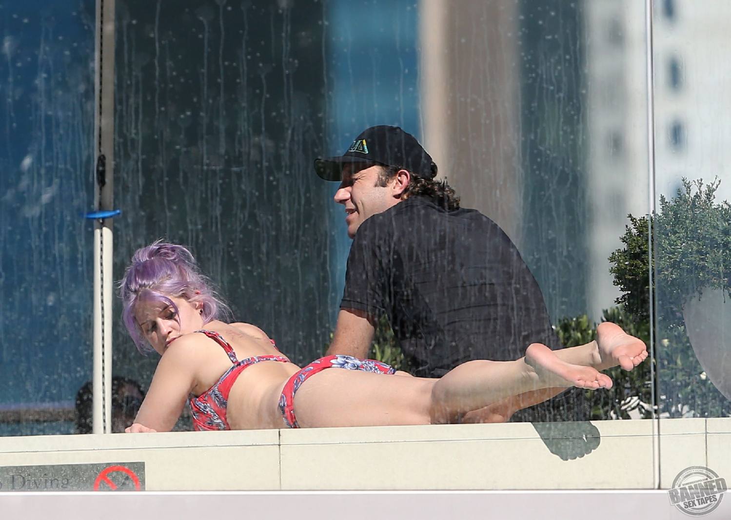 Kelly Osbourne Fully Naked At Largest Celebrities Archive