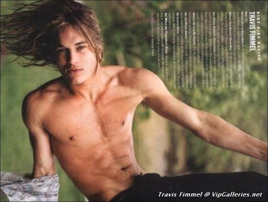 Vipgalleries Net Travis Fimmel Freemalecelebrityarchive Com